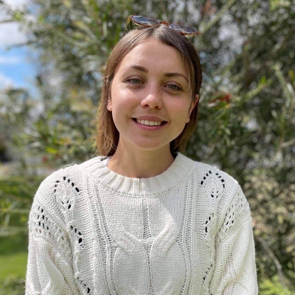 Meet your Posher, Kayla